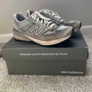 New Balance 990v5